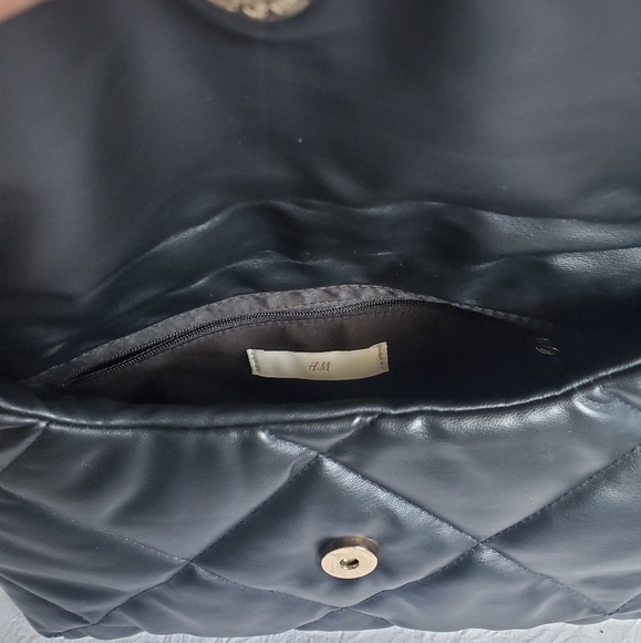 H&M Quilted Shoulder Bag - Picture 5 of 8
